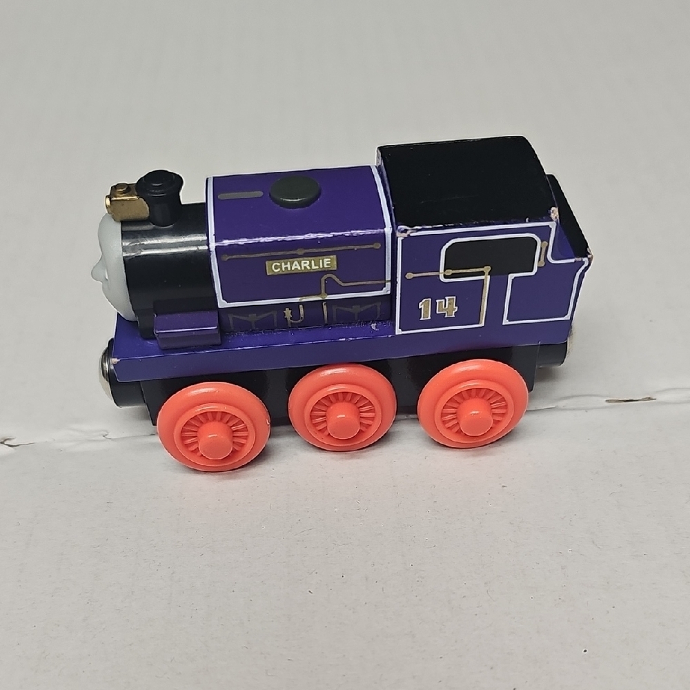 Thomas & Friends Charlie - Picture 2 of 5